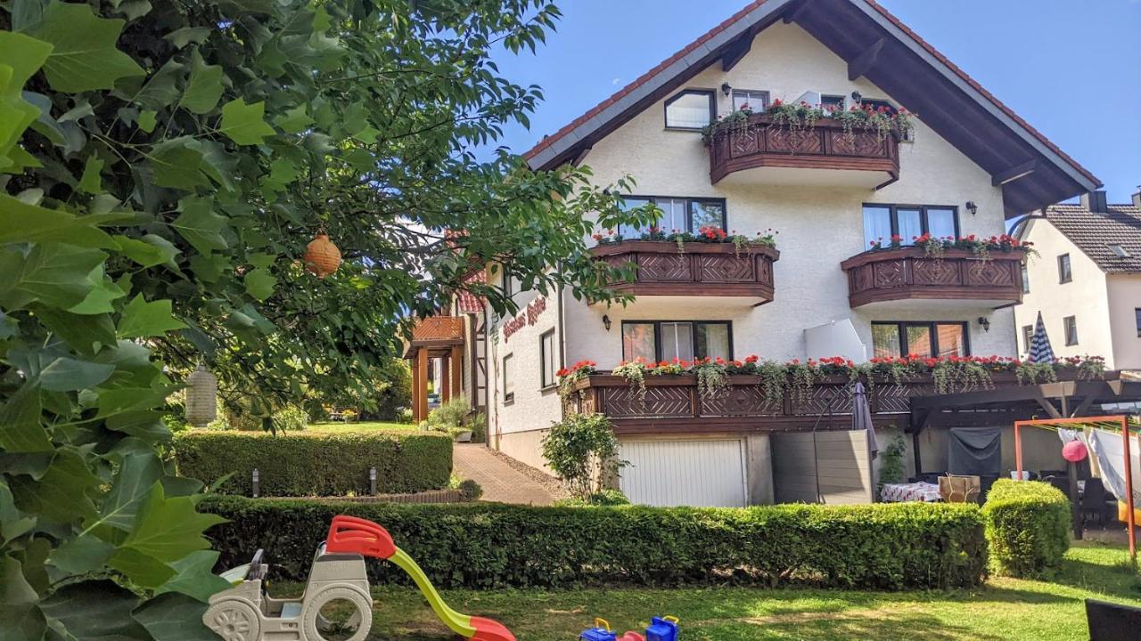 Gaestehaus Regina Ruhla Buitenkant foto